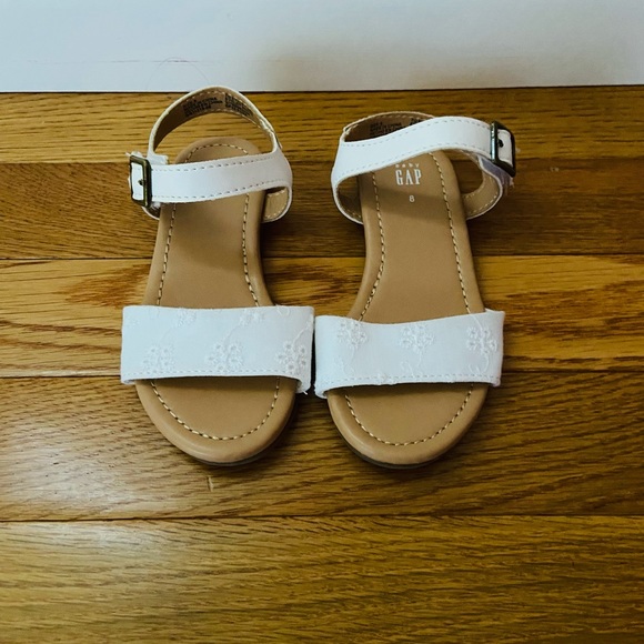 White Toddler Sandals Size 8 - Picture 2 of 3